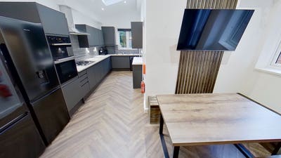 Spacious Bills inc Rooms Available in Beeston! Main Photo