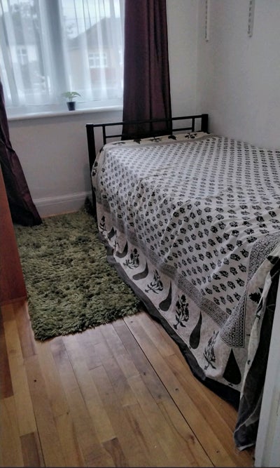One single room . Main Photo