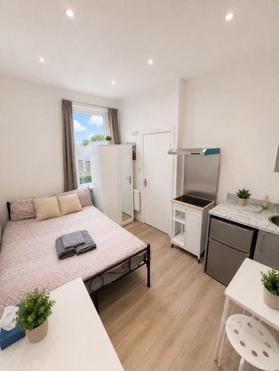 ✨🏡 Self-Contained Studio to Let in Holloway  Main Photo