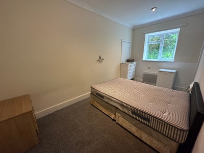 Double Ensuite Room Main Photo