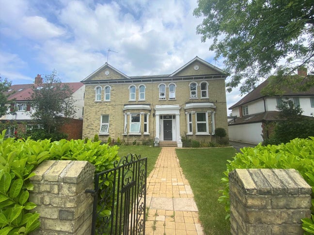 Coombe Lane, Raynes Park, London, SW20 Main Photo
