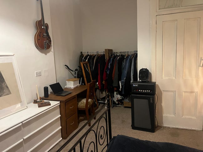 Spacious Room in a friendly flat in Cessnock  Main Photo