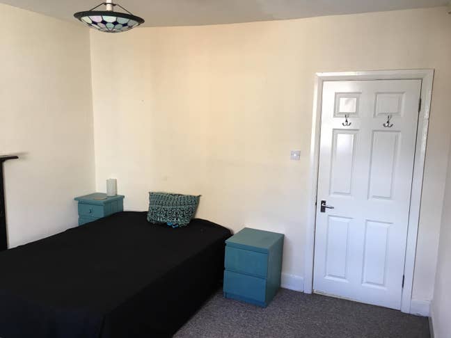 Short Term Room Sea View Top Floor on Brunswick Main Photo