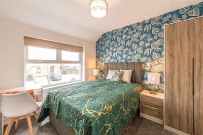 ✨ Stunning Bedroom With Private Bathroom Main Photo