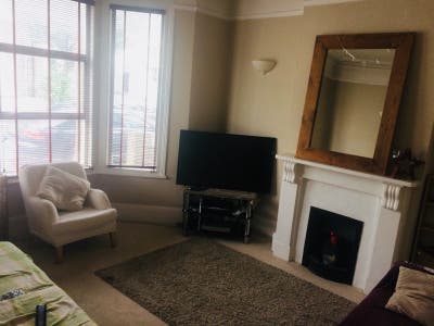 Cheap and large room off Clapham Common/Junction! Main Photo