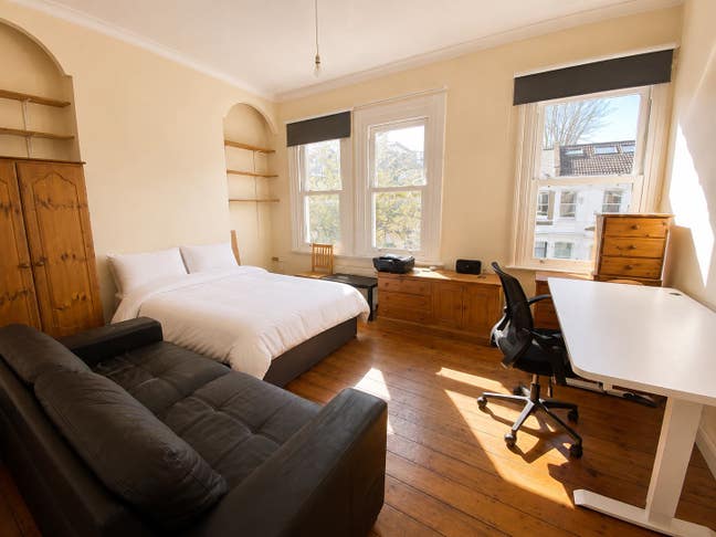 Amazing 2-bed flat in Clapham North!! Av.Soon Main Photo