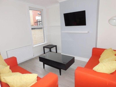 Room in Kensington until Christmas/Jan Main Photo