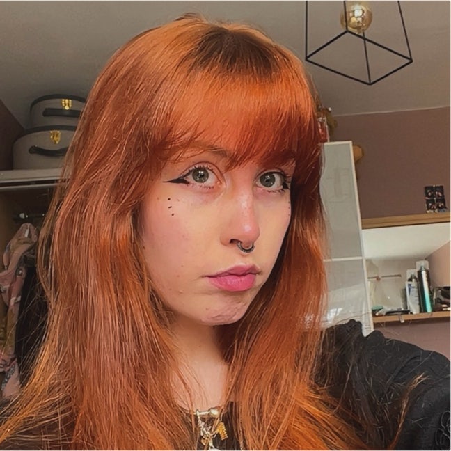 21 year old female professional/ student  Main Photo