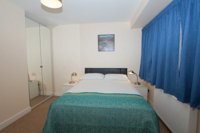 1 Spacious Double Room Main Photo