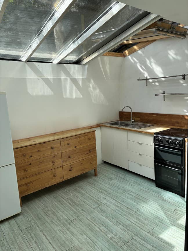 1 bedroom flat with private garden - Montpelier Main Photo