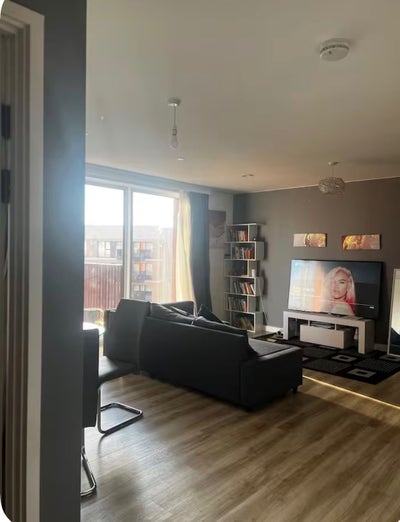 Modern 1-bed| 5 min to elephant and castle station Main Photo
