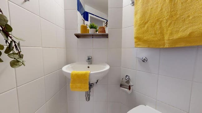 Tenancy takeover of a room in 5-bedroom flat Main Photo