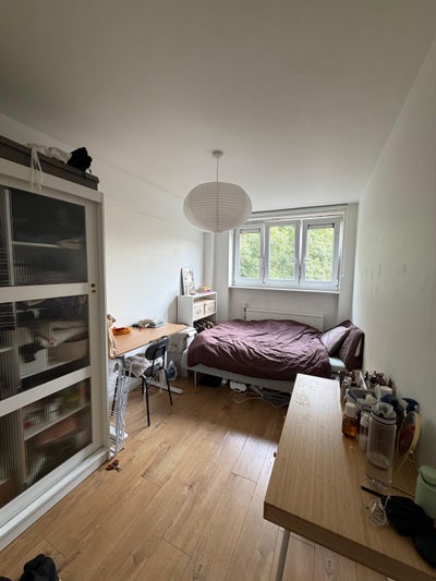 Double Bedrooms Central London Main Photo