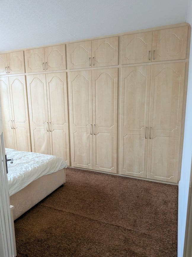 Luxury Super-Kingsize Room, Ensuite, Vegetarian Main Photo