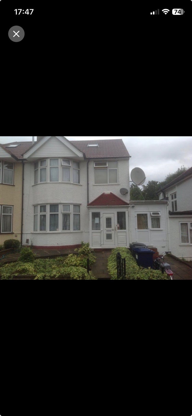 Bright and Spacious Studio Apt. to Let Main Photo