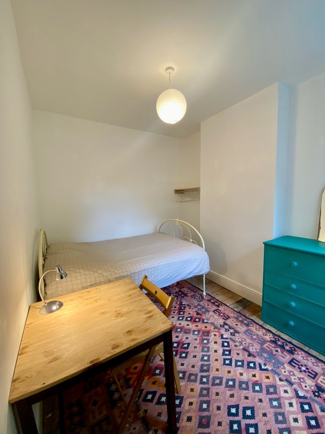 Double room in artist house Main Photo