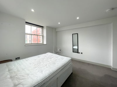 Gorgeous Double Room 2 min from St.James Park Main Photo