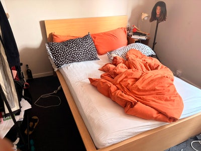 I’m looking to sublet my room  Main Photo