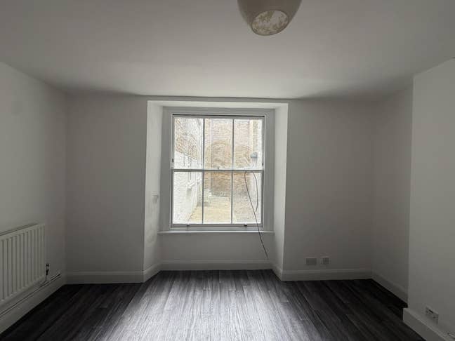 1-bed flat in Paddington Main Photo