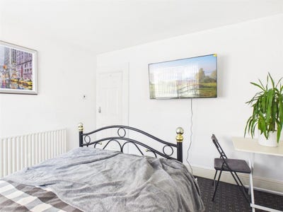 Luxury Double Rooms | Bills Included | Heanor Main Photo