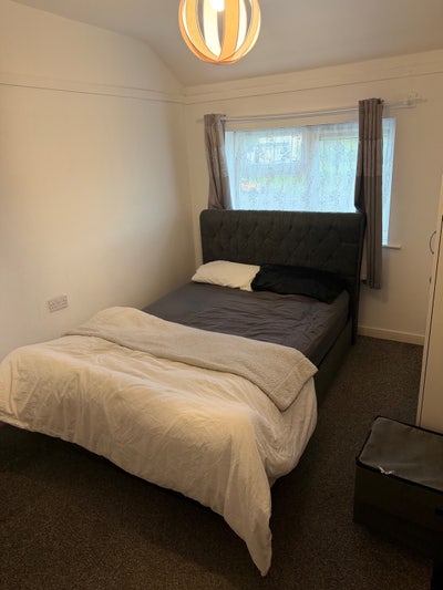 Room to Rent  Main Photo