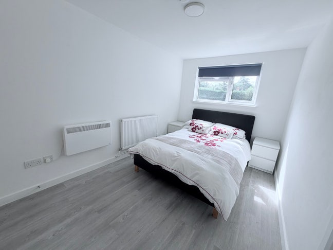 Double room with En-suite and study room  Main Photo