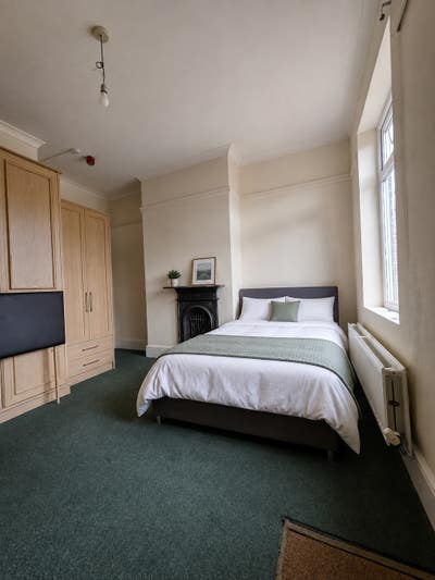 Double Rooms – Rusholme M14 – Couples Welcome Main Photo
