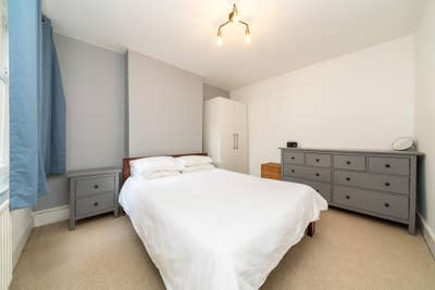 Quiet Double Room in 2-Bed Garden Flat in Tooting Main Photo