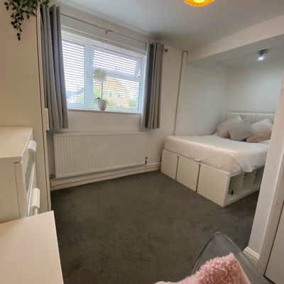  Double Room 🏡 bills Included Main Photo