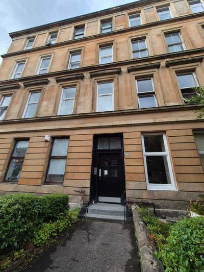 Large Double Room in City Centre Main Photo
