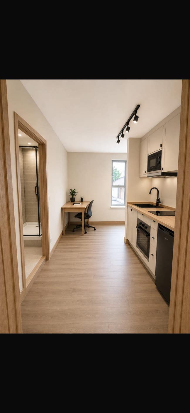Studio Available – Private Kitchen & En-Suite Main Photo