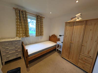 Single room in Farncombe  Main Photo