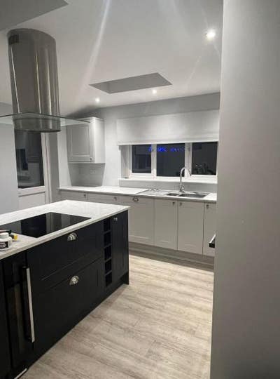 2 Rooms Available – Camomile Drive Main Photo