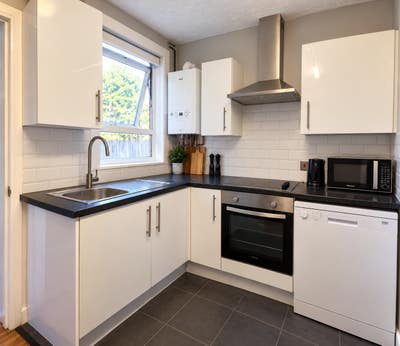 Double room ensuite available near McLaren Main Photo