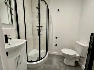 😍 1 Ensuite Room • No Deposit Option (275Lg) Main Photo