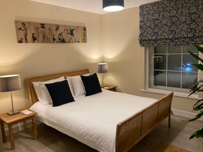 City Centre Prime Location - Private Bathroom Main Photo