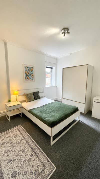 Large double rooms with parking Main Photo