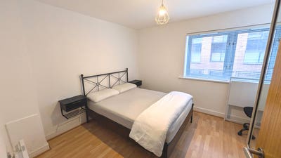 Double bedroom for rent Main Photo