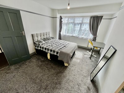 Tooting Comfort✨Room Available Now - Prime Loc Main Photo