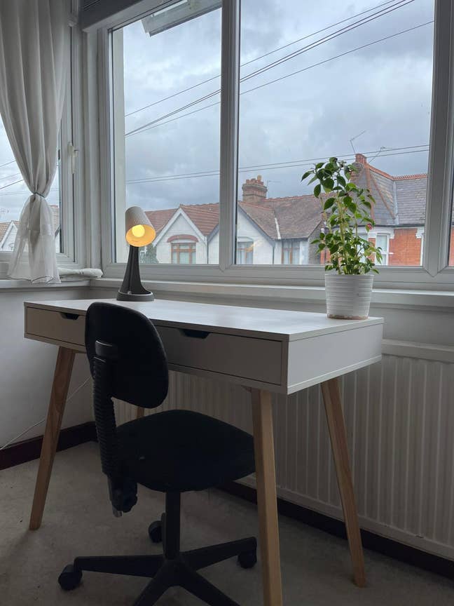 Bright & Spacious Double Room in a Quiet Shared Ho Main Photo