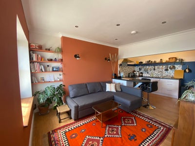 Beautiful, fully-furnished, seafront 1 bed flat  Main Photo
