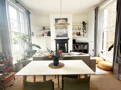 Double room available in a gorgeous 2-bed flat Main Photo