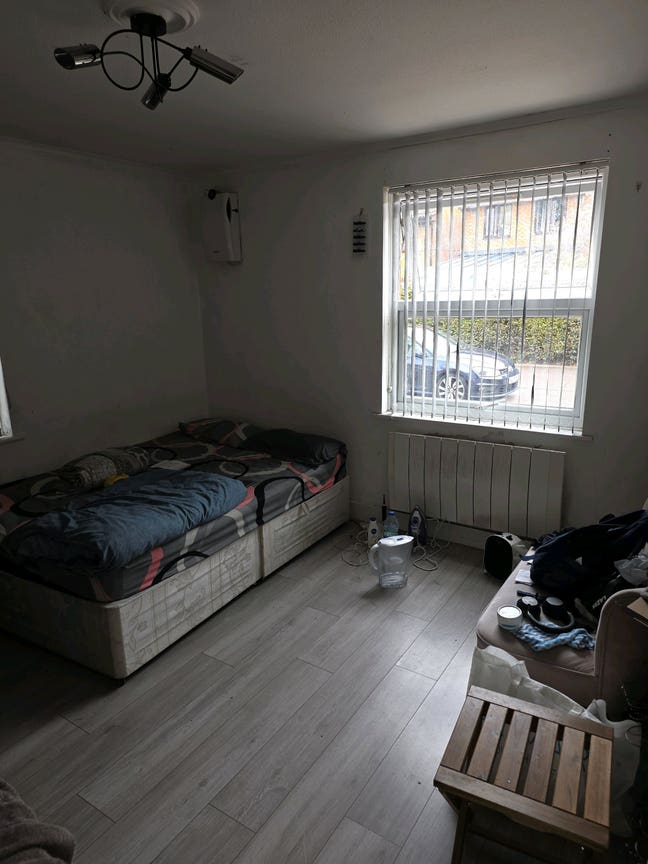 Double room for sharing Main Photo