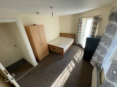 Double For Single In E1 - Modern Flat Main Photo