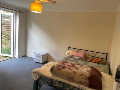 Spacious & Cosy Double Room For Rent AT MK6 2PG Main Photo