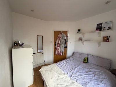 Cosy double room in Clapham  Main Photo