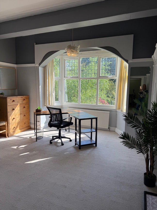Beautiful large period double room  Main Photo