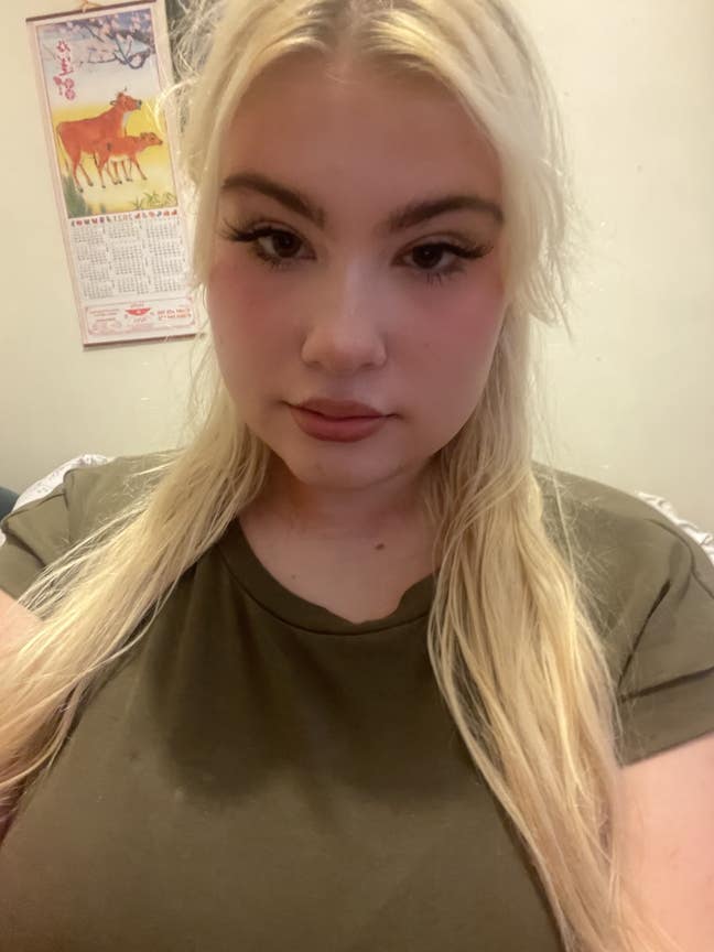 Student Female seeks a double room Main Photo