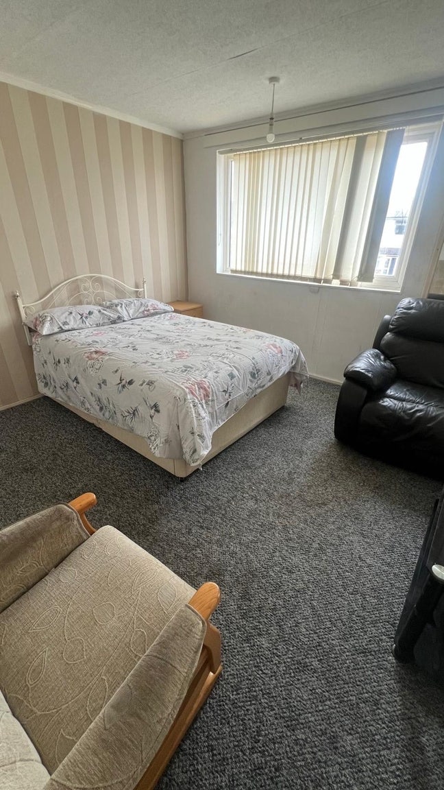Rooms available in shared houses  Main Photo