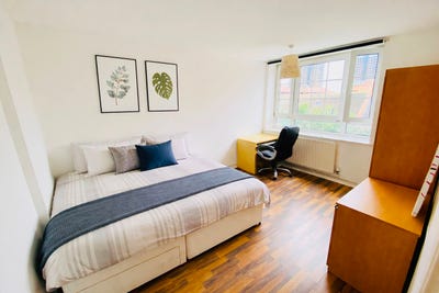 ☑️ Aldgate East 1 room walking distance to city Main Photo